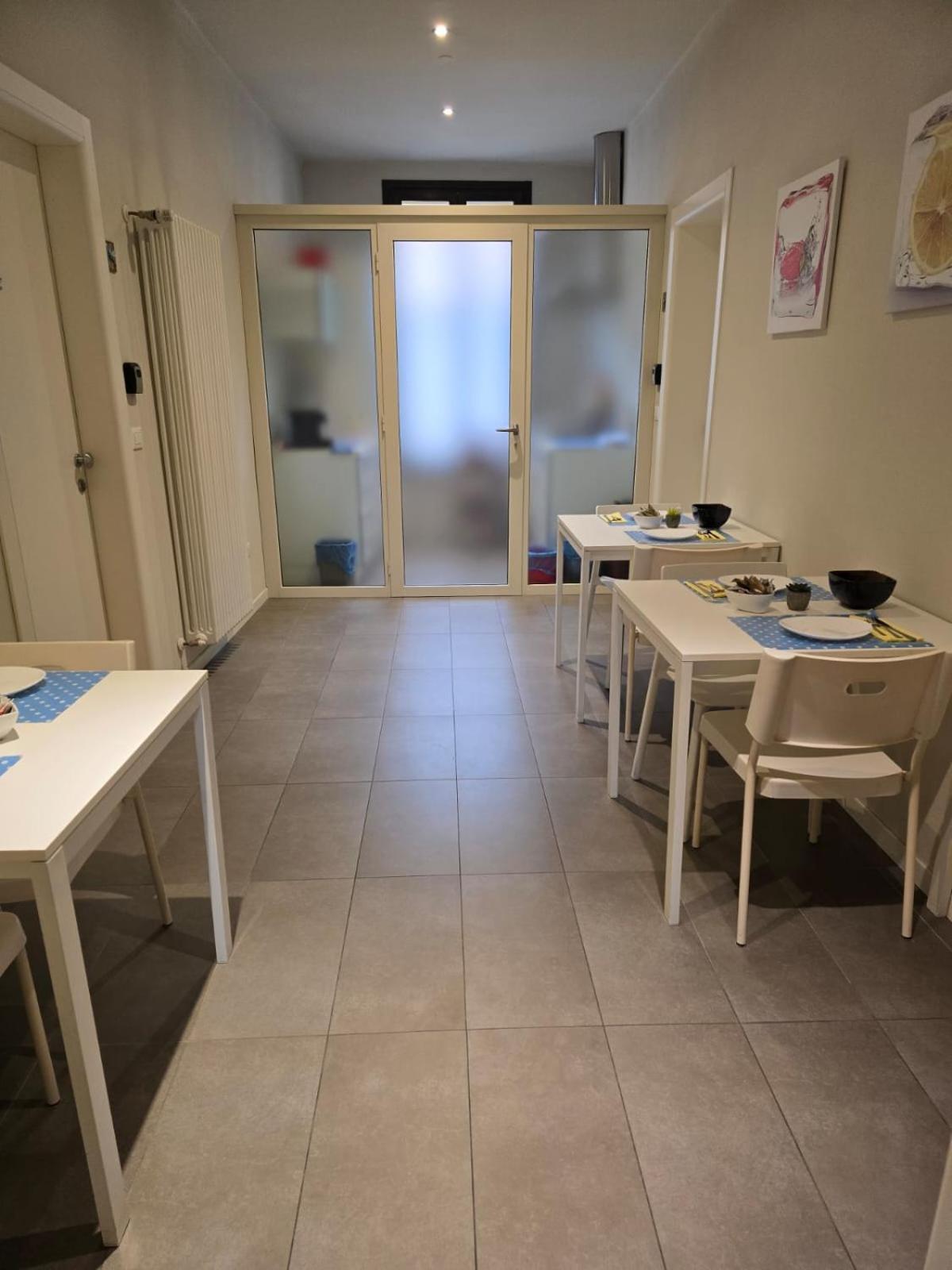 Honey Rooms Ferrara Bagian luar foto