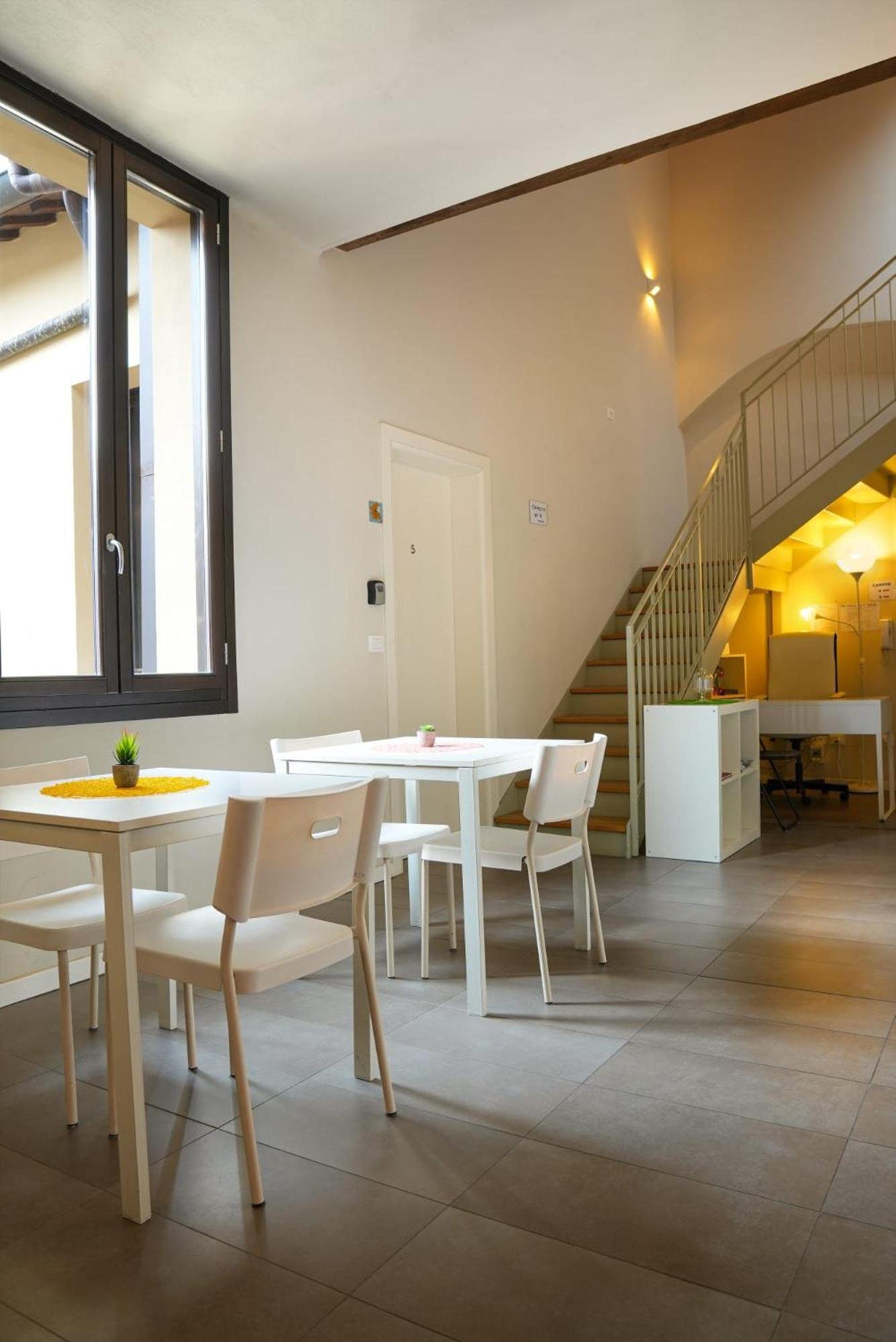 Honey Rooms Ferrara Bagian luar foto